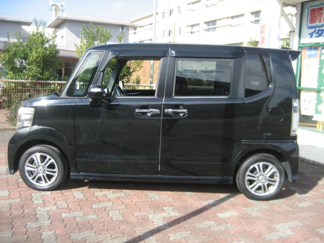 Ｎ－ＢＯＸカスタム Ｇ　ＳＳパッケージ　衝突被害軽減ブレーキ・ナビ・ＴＶ・バックカメラ・両側パワースライドドア・シートヒーター・スマートキー・プッシュスタート・キセノン（10枚目）