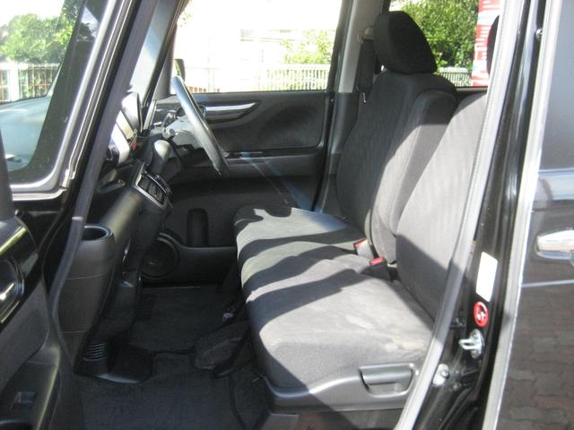 Ｎ－ＢＯＸカスタム Ｇ　ＳＳパッケージ　衝突被害軽減ブレーキ・ナビ・ＴＶ・バックカメラ・両側パワースライドドア・シートヒーター・スマートキー・プッシュスタート・キセノン（11枚目）