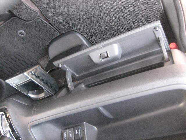 Ｎ－ＢＯＸカスタム Ｇ・Ｌターボホンダセンシング　ワンオーナー・ナビ・ＴＶ・バックカメラ・ＥＴＣ・両側パワースライドドア・ＬＥＤライト・ドライブレコーダー・クルーズコントロール・スマートキー・プッシュスタート（12枚目）