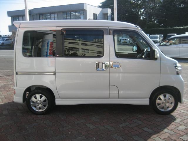 アトレーワゴン カスタムターボＲＳリミテッド　ナビ・フルセグ・バックカメラ・ＥＴＣ・ドライブレコーダー・左側パワースライドドア・キーレス・ＣＤ・ＤＶＤ・Ｂｌｕｅｔｏｏｔｈ（7枚目）