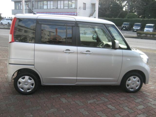 ルークス Xアイドリングストップ アイドリングストップ・スマートキー・プッシュスタート・左側パワースライドドア・CD・衝突安全ボディ・運転席エアバッグ・助手席エアバッグ・ABS(6枚目)