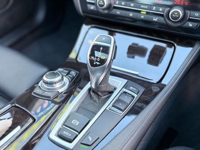 �y�C���p�l�z