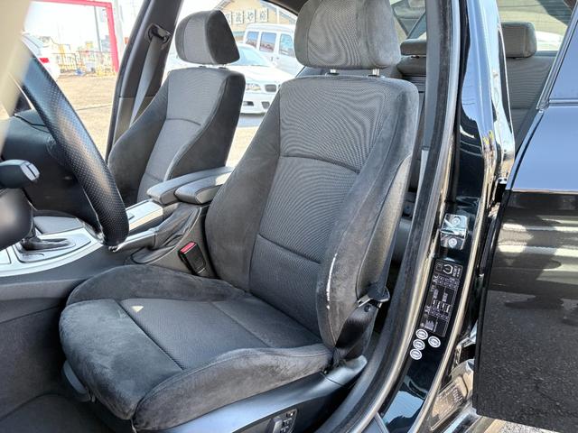 ３シリーズ ３２５ｉ　Ｍスポーツ　ユーザー買取車　左ハンドル　ガレージ保管　ルーフライニング張替　純正１７ＡＷ　ブラックインテリア　純正ナビ　携帯接続可　ＥＴＣ　記録簿（14枚目）