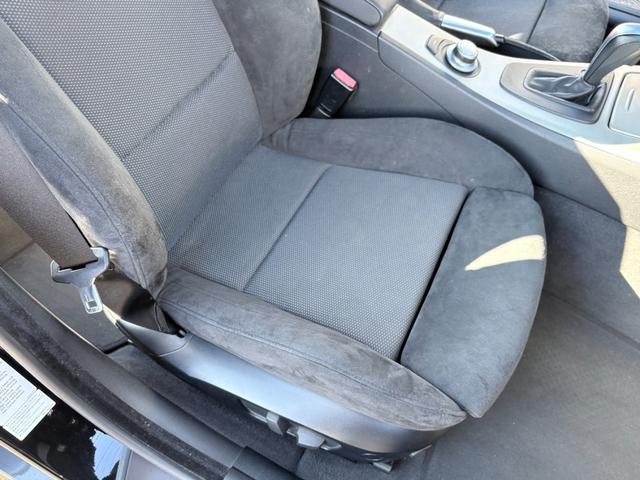 ３シリーズ ３２５ｉ　Ｍスポーツ　ユーザー買取車　左ハンドル　ガレージ保管　ルーフライニング張替　純正１７ＡＷ　ブラックインテリア　純正ナビ　携帯接続可　ＥＴＣ　記録簿（20枚目）