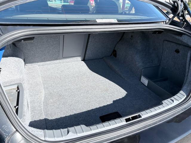 ３シリーズ ３２５ｉ　Ｍスポーツ　ユーザー買取車　左ハンドル　ガレージ保管　ルーフライニング張替　純正１７ＡＷ　ブラックインテリア　純正ナビ　携帯接続可　ＥＴＣ　記録簿（35枚目）
