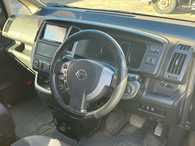 セレナ ハイウェイスター Vセレクション 社外ナビ フルセグTV 純正アルミ 両側電動スライドドア HID バックカメラ(12枚目)