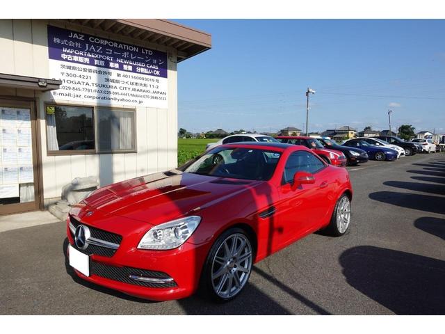 ＳＬＫ ＳＬＫ２００ブルーエフィシェンシー　ナビ　ＴＶ　ＬＥＤ　シートヒーター　シートエアコン　ＣＤ　ＥＴＣ　ＢＬＵＥＴＯＯＴＨ　ワンオーナー　ヘッドライトウォッシャー　キーレスエントリー　スマートキー（4枚目）