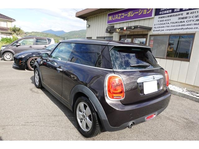 MINI ワン ターボ スマートキー キーレス アイドリングストップ ETC ECO ミュージックサーバー ディスプレイ オーディオ USBAUX横滑り防止装置 ドライブレコーダー アルミホイール LEDヘッドライト(8枚目)