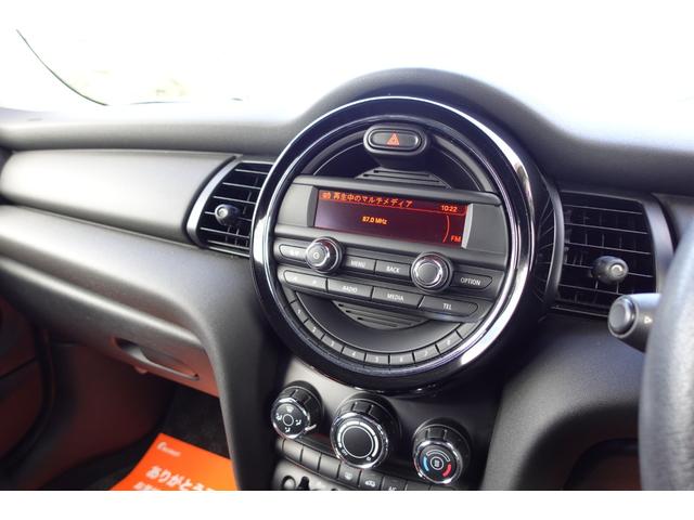 MINI ワン ターボ スマートキー キーレス アイドリングストップ ETC ECO ミュージックサーバー ディスプレイ オーディオ USBAUX横滑り防止装置 ドライブレコーダー アルミホイール LEDヘッドライト(50枚目)