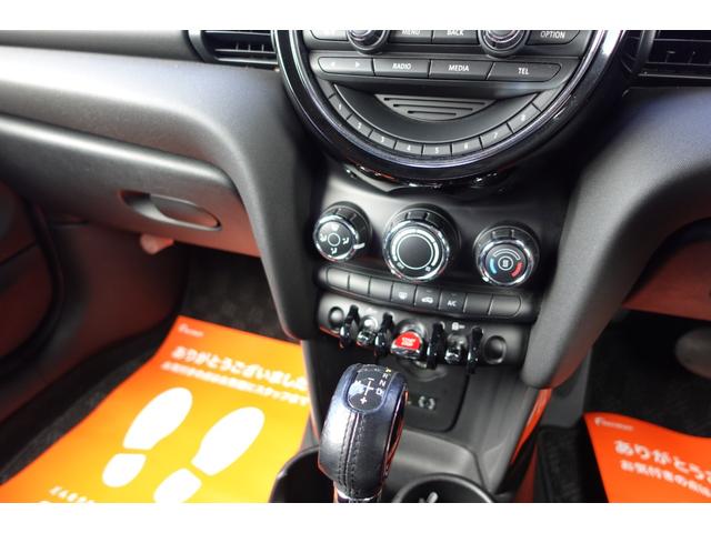 MINI ワン ターボ スマートキー キーレス アイドリングストップ ETC ECO ミュージックサーバー ディスプレイ オーディオ USBAUX横滑り防止装置 ドライブレコーダー アルミホイール LEDヘッドライト(52枚目)