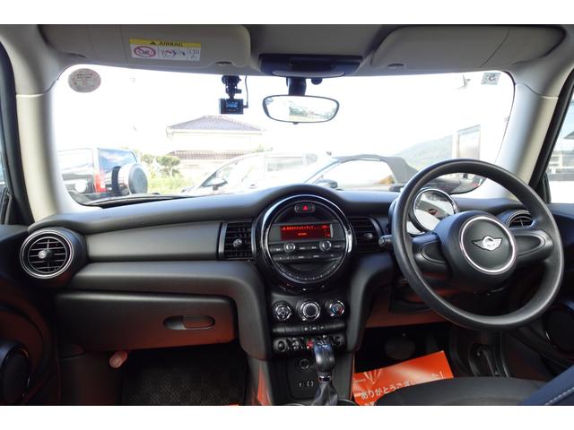 MINI ワン ターボ スマートキー キーレス アイドリングストップ ETC ECO ミュージックサーバー ディスプレイ オーディオ USBAUX横滑り防止装置 ドライブレコーダー アルミホイール LEDヘッドライト(60枚目)