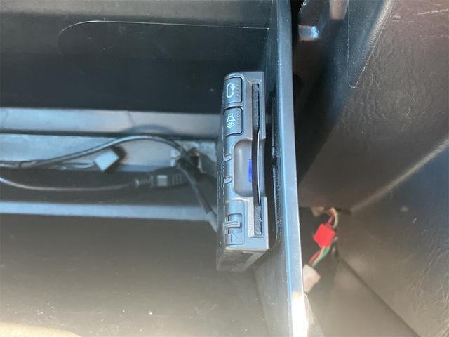 ミラジーノ ミニライトスペシャル　ＥＴＣ　ナビ　ＴＶ　キーレスエントリー　電動格納ミラー　ＡＴ　ＣＤ　ＵＳＢ　Ｂｌｕｅｔｏｏｔｈ　アルミホイール　衝突安全ボディ　エアコン　パワーステアリング　パワーウィンドウ（8枚目）