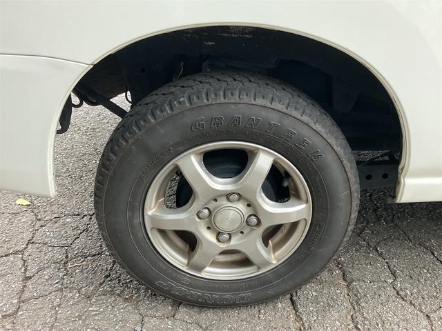 ハイゼットカーゴ デッキバン　パートタイム４ＷＤ　パワステ　アルミホイール　ＥＴＣ　パワーウインドウ　マニュアルエアコン（8枚目）