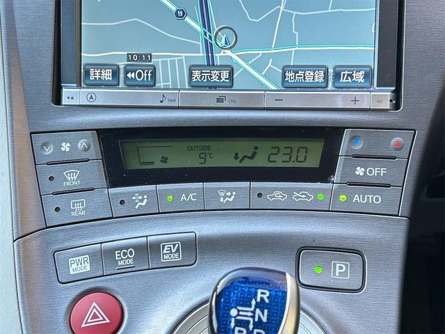 プリウス S ETC バックカメラ ナビ TV クリアランスソナー アルミホイール オートライト HID スマートキー 電動格納ミラー CVT 盗難防止システム 衝突安全ボディ ABS ESC USB(7枚目)