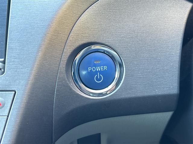 プリウス S ETC バックカメラ ナビ TV クリアランスソナー アルミホイール オートライト HID スマートキー 電動格納ミラー CVT 盗難防止システム 衝突安全ボディ ABS ESC USB(9枚目)