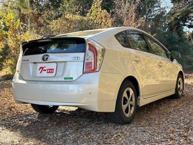 プリウス S ETC バックカメラ ナビ TV クリアランスソナー アルミホイール オートライト HID スマートキー 電動格納ミラー CVT 盗難防止システム 衝突安全ボディ ABS ESC USB(15枚目)