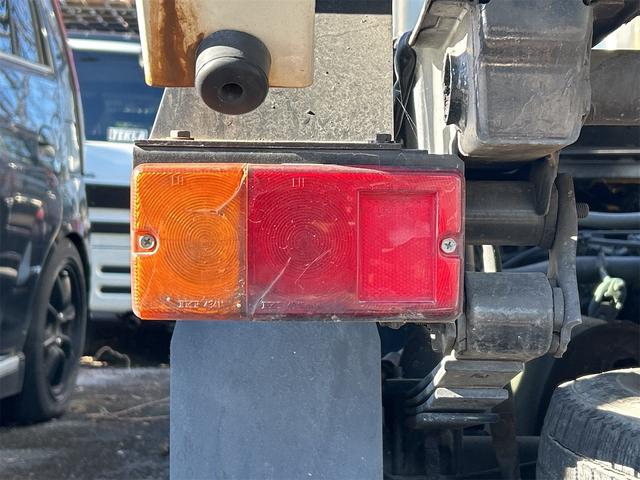 ハイゼットトラック 　４ＷＤ　軽トラック　ＭＴ　アルミホイール　エアコン（11枚目）