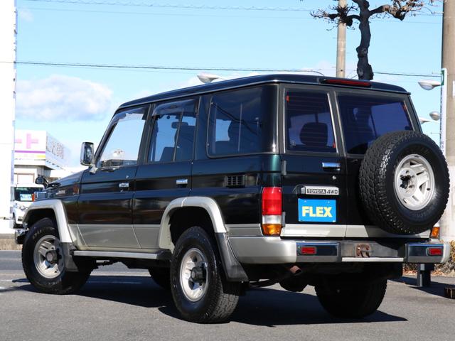 ランドクルーザー70(トヨタ)ZX 純正グリーンII 後期型 ランドクルーザー70(トヨタ)ZX 純正グリーンII 後期型