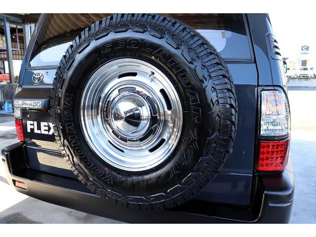 ランドクルーザープラド ＴＸリミテッド　ＡＲＭＹ　後期型　ルーフレール付　Ｎｅｗグレーペイント　新品ジオランダーＸ－ＡＴ２３５タイヤ　新品内張張替施工　新品クラシックレザー調シートカバー　新品カロッツェリア製ＳＤナビＴＶ　新品バックカメラ（15枚目）
