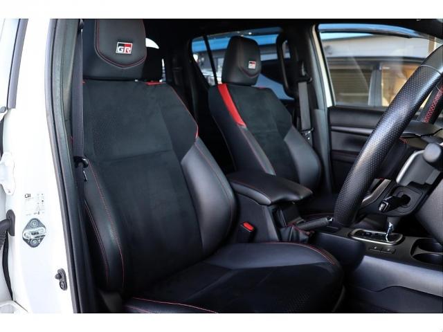 ＧＲ専用シート！運転席パワーシート！