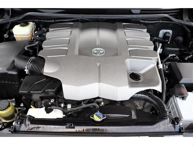 ランドクルーザー ＺＸ　ブルーノクロス　中期モデル　クールＢＯＸ　リアエンタ　ＭＯＤＥＬＬＩＳＴＡエアロ　純正マルチナビ　マルチテレインモニター　ベンチレーションシート　パワーバックドア　ステアリングヒーター　純正２０インチＡＷ（10枚目）