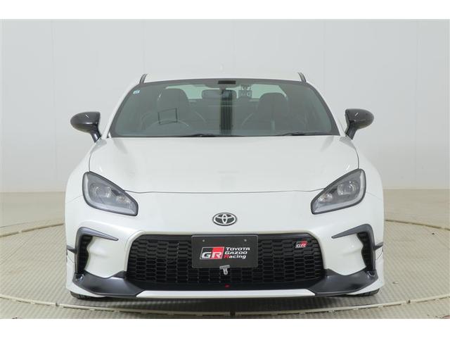 ＧＲ８６ ＲＺ　ＧＲエアロ　ＧＲスポーツマフラー　９インチナビ・テレビ　Ｂモニタ　ＥＴＣ　　　　　ＬＥＤヘッド　ハーフレザーシート　整備記録簿　スマートキー　イモビ　オートエアコン　パワーステアリング　アルミホイール（2枚目）