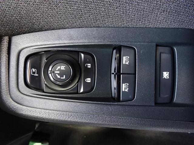 ＧＲ８６ ＲＣ　ＥＴＣ付　スマートエントリー　ＴＶナビ　ワンセグ　サイドエアバッグ　ＬＥＤライト　記録簿　メモリーナビ　エアコン　盗難防止装置　ＡＢＳ　パワーステアリング　パワーウィンドウ　キーレス　横滑り防止（13枚目）