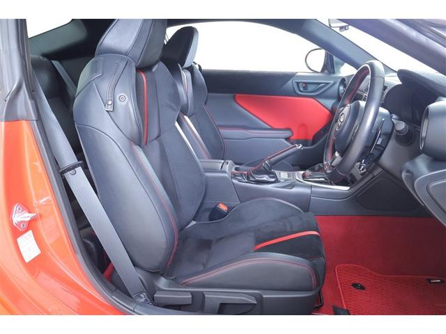 ＧＲ８６ ＲＺ　ナビ・テレビ　ＴＳＳ　Ｂモニタ　ＬＥＤヘッド　整備記録簿　イモビ　キーフリ　オートエアコン　パワーステアリング　アルミホイール　デュアルエアバッグ　ＥＴＣ　ＡＢＳ　パワーウィンドゥ　ドラレコ　ＤＳＣ（14枚目）