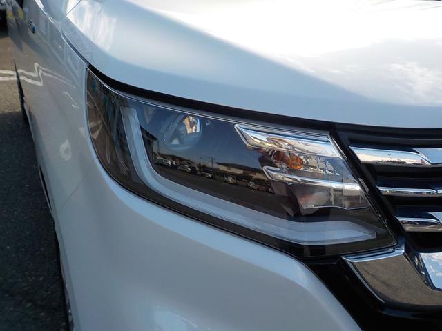 ソリオ ハイブリッドMZ 車検整備一式付 全方位モニター用カメラパッケージ装着車 フルタイム4WD 新品タイヤ 純正フロアマット・スタンダード8インチナビ・ETC付 社外前後ドライブレコーダー付(4枚目)