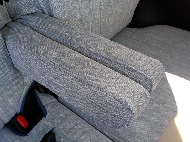 ソリオ ハイブリッドMZ 車検整備一式付 全方位モニター用カメラパッケージ装着車 フルタイム4WD 新品タイヤ 純正フロアマット・スタンダード8インチナビ・ETC付 社外前後ドライブレコーダー付(14枚目)