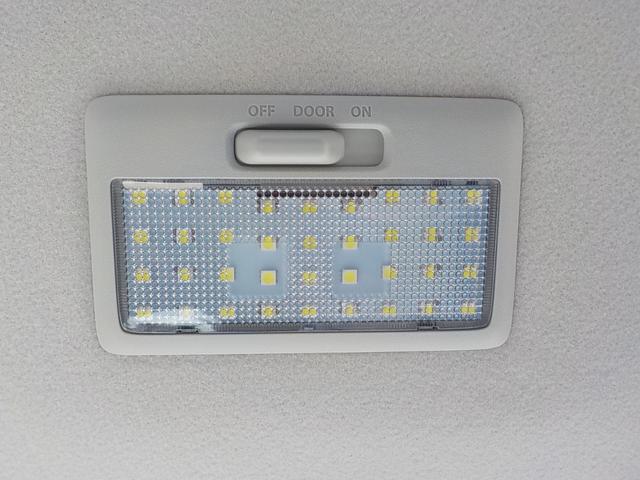 ソリオ ハイブリッドMZ 車検整備一式付 全方位モニター用カメラパッケージ装着車 フルタイム4WD 新品タイヤ 純正フロアマット・スタンダード8インチナビ・ETC付 社外前後ドライブレコーダー付(72枚目)