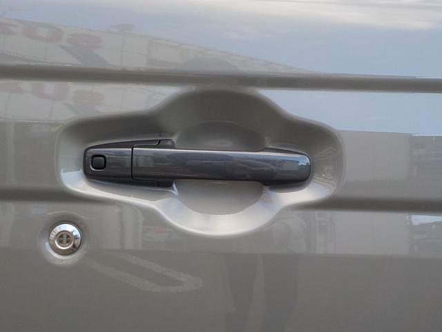 スペーシアギア ハイブリッドＸＺ　届出済未使用車　デュアルセンサーブレーキサポートＩＩ　全方位モニター付メモリーナビゲーション・スズキコネクト対応通信機装着車（8枚目）