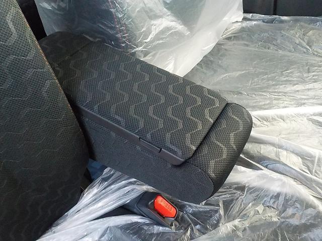 スペーシアギア ハイブリッドＸＺ　届出済未使用車　デュアルセンサーブレーキサポートＩＩ　全方位モニター付メモリーナビゲーション・スズキコネクト対応通信機装着車（26枚目）