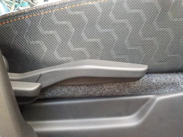 スペーシアギア ハイブリッドＸＺ　届出済未使用車　デュアルセンサーブレーキサポートＩＩ　全方位モニター付メモリーナビゲーション・スズキコネクト対応通信機装着車（28枚目）