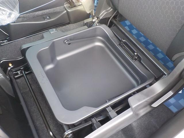 クロスビー ハイブリッドＭＺ　登録済未使用車　デュアルカメラブレーキサポート　全方位モニター用カメラパッケージ装着車（14枚目）