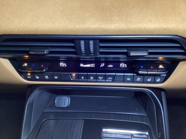 CX-60 3.3 XDハイブリッド プレミアム スポーツ ディーゼルタ シートヒー パワーゲート レーダークルコン LEDヘッドライト 車線逸脱警報装置 パワーシート スマートキー ドライブレコーダー オートハイビーム フルオートエアコン 4WD レザーシート ABS(21枚目)
