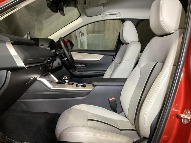 ＣＸ－６０ ２．５　２５Ｓ　Ｌパッケージ　ＡＣＣ　ＬＥＤライト　ナビＴＶ　本革　１オーナー　パワーシート　衝突軽減　ＵＳＢ　ドライブレコーダー　メモリナビ　アイドリングストップ　横滑り防止装置　コーナーソナー　Ｂｌｕｅｔｏｏｔｈ接続　キ－レス（9枚目）