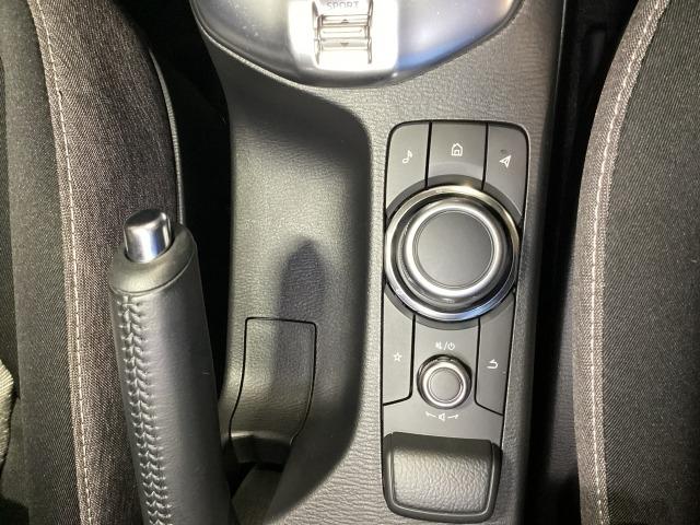 ＭＡＺＤＡ２ １．５　１５ＢＤ　４ＷＤ　地デジチューナー　３６０°カメラ　アダプティブクルーズコントロール　衝突軽減ブレーキ　コーナーセンサー　ＬＥＤライト　Ｂｌｕｅｔｏｏｔｈオーディオ　レーンキープアシスト　アイドリングストップ　４ＷＤ（24枚目）