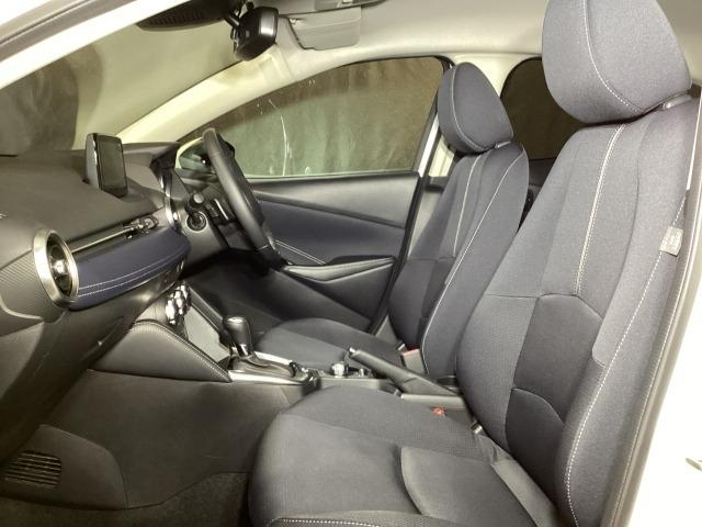 MAZDA2 1.5 15S プロアクティブ Sパッケージ 追従クルーズ 全周囲 レーンキープ LED 衝突軽減装置 Pシート ドラレコ パーキングセンサー Bluetooth接続 キーフリー DVD スマートキー フルセグ 盗難防止装置 オートライト ETC(9枚目)