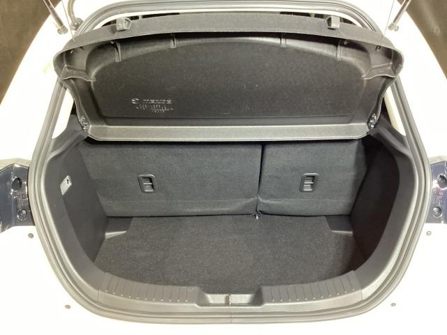 MAZDA2 1.5 15S プロアクティブ Sパッケージ 追従クルーズ 全周囲 レーンキープ LED 衝突軽減装置 Pシート ドラレコ パーキングセンサー Bluetooth接続 キーフリー DVD スマートキー フルセグ 盗難防止装置 オートライト ETC(11枚目)