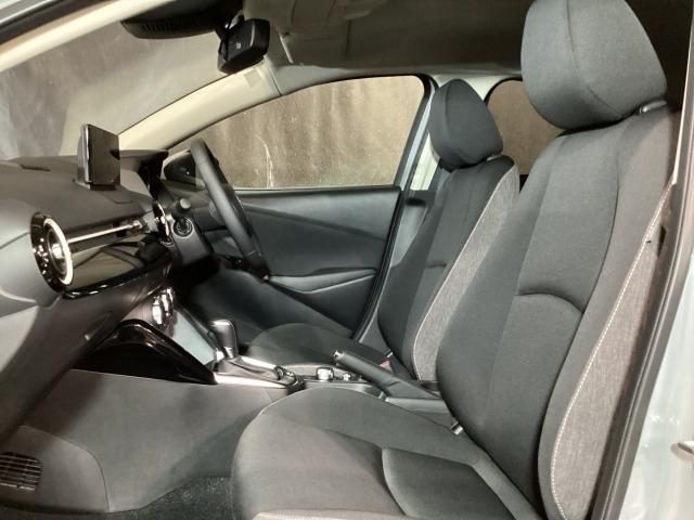 MAZDA2 1.5 15BD パノラマモニタ ブルートゥース スマートシティブレーキサポート 前後ソナー レーダークルーズ レーンキープ LEDヘッドランプ フルセグTV オートライト ETC アドバンストキー USB エアコン(9枚目)