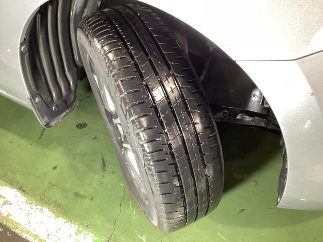 デミオ １．５　ＸＤ　ツーリング　Ｌパッケージ　ディーゼルターボ　４　Ｂｌｕｅｔｏｏｔｈ接続　Ｂカメラ　盗難防止システム　衝突安全ボディ　フルオートエアコン　ＥＳＣ　ＥＴＣ車載器　ターボ　ＬＥＤライト　４ＷＤ　オートライト　エアバッグ　シートヒーター　ＡＢＳ　キーレス（10枚目）