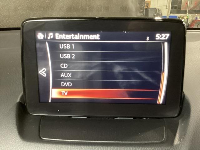 デミオ １．５　ＸＤ　ツーリング　Ｌパッケージ　ディーゼルターボ　４　Ｂｌｕｅｔｏｏｔｈ接続　Ｂカメラ　盗難防止システム　衝突安全ボディ　フルオートエアコン　ＥＳＣ　ＥＴＣ車載器　ターボ　ＬＥＤライト　４ＷＤ　オートライト　エアバッグ　シートヒーター　ＡＢＳ　キーレス（15枚目）