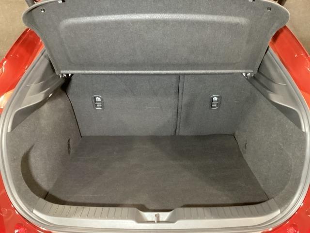 ＣＸ－３０ ２．０　２０Ｓ　ｉ　セレクション　デモＵＰ　パワーリフトゲート　ＥＴＣ　オートライト　試乗車　３６０°カメラ　ＬＥＤ　ＭＲＣＣ（11枚目）