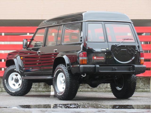 サファリ 　新品全塗装　４２００ディーゼル　新品ブラッドレー　新品ＢＦＡＴタイヤ　サンルーフ　ＡＴ車　３列シート　フロントバンパーガード　社外ハンドル　社外サイドチューブステップ　スタビリリース機構　背面レス（33枚目）