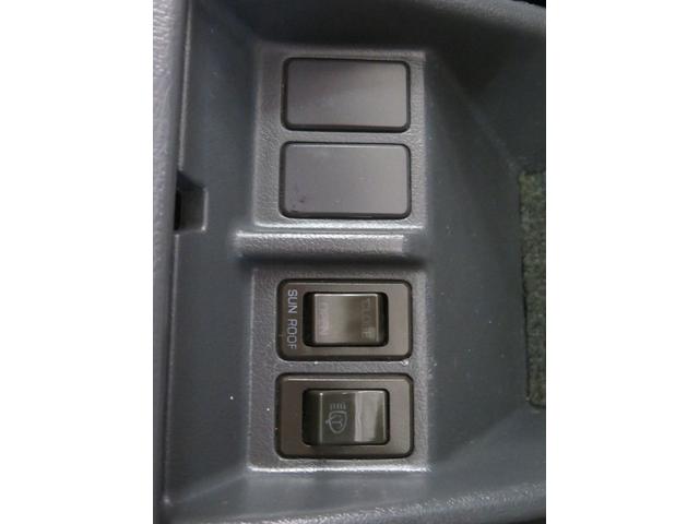 サファリ 　新品全塗装　４２００ディーゼル　新品ブラッドレー　新品ＢＦＡＴタイヤ　サンルーフ　ＡＴ車　３列シート　フロントバンパーガード　社外ハンドル　社外サイドチューブステップ　スタビリリース機構　背面レス（46枚目）