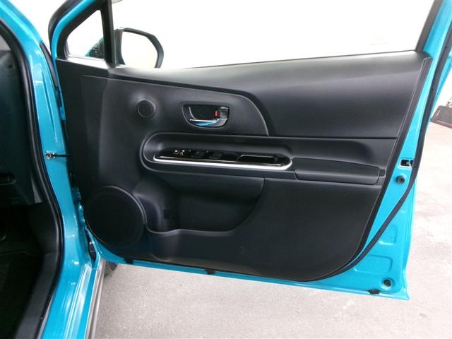 アクア クロスオーバー フルセグ メモリーナビ DVD再生 ミュージックプレイヤー接続可 バックカメラ 衝突被害軽減システム ETC ドラレコ LEDヘッドランプ 記録簿 アイドリングストップ(8枚目)