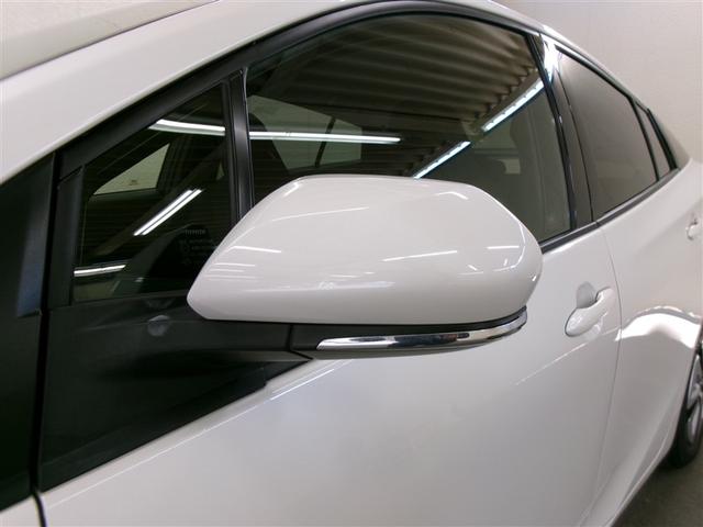 プリウス Ａ　フルセグ　メモリーナビ　ＤＶＤ再生　ミュージックプレイヤー接続可　バックカメラ　衝突被害軽減システム　ＥＴＣ　ドラレコ　ＬＥＤヘッドランプ　ワンオーナー　記録簿　アイドリングストップ（30枚目）