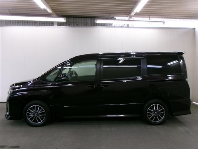 ヴォクシー ＺＳ　フルセグ　メモリーナビ　ＤＶＤ再生　ミュージックプレイヤー接続可　バックカメラ　ＥＴＣ　電動スライドドア　ＬＥＤヘッドランプ　乗車定員７人　３列シート　記録簿　アイドリングストップ（2枚目）