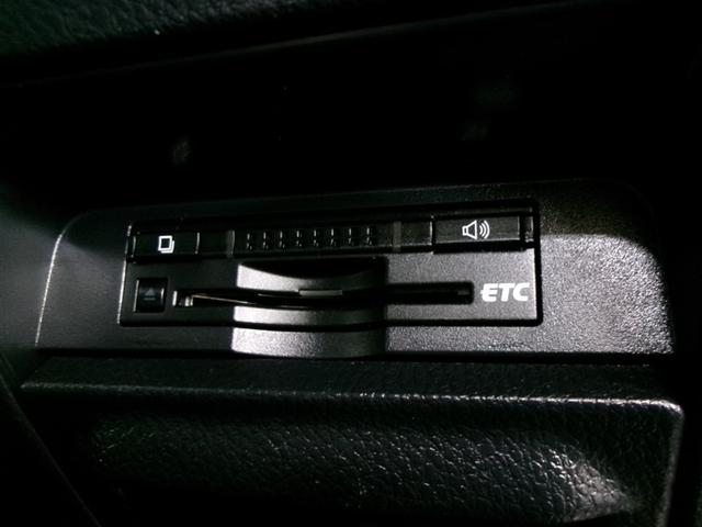 ヴォクシー ＺＳ　フルセグ　メモリーナビ　ＤＶＤ再生　ミュージックプレイヤー接続可　バックカメラ　ＥＴＣ　電動スライドドア　ＬＥＤヘッドランプ　乗車定員７人　３列シート　記録簿　アイドリングストップ（16枚目）